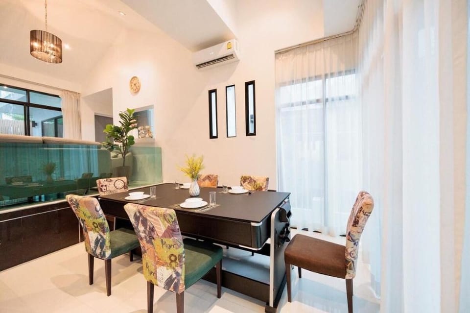 Modern and fun pool villa at Kamala Regent Villa in Kamala