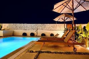 Ashta / Minimal Suite Isıtmalı kapalı havuzlu Villa in Fethiye