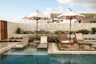 Ashta  / Gold Suite Isıtmalı kapalı havuzlu  Villa in Fethiye