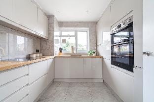 The Wimbledon Park Luxury Room Vacation rental in London