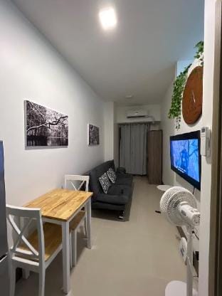JV8 Condo at Fame Residences Tower 2 Mandaluyong Vacation rental in Mandaluyong
