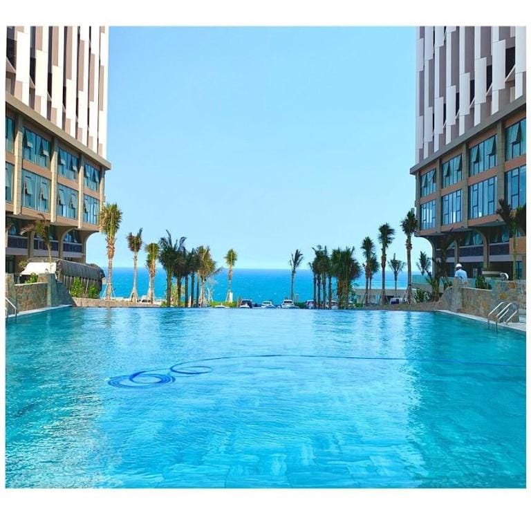 Căn hộ bể bơi ban công view biển Apartment in Phan Thiet