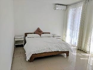 Villa DagoResor Adya 4BR 18people Garden Patio BBQ Villa in Bandung