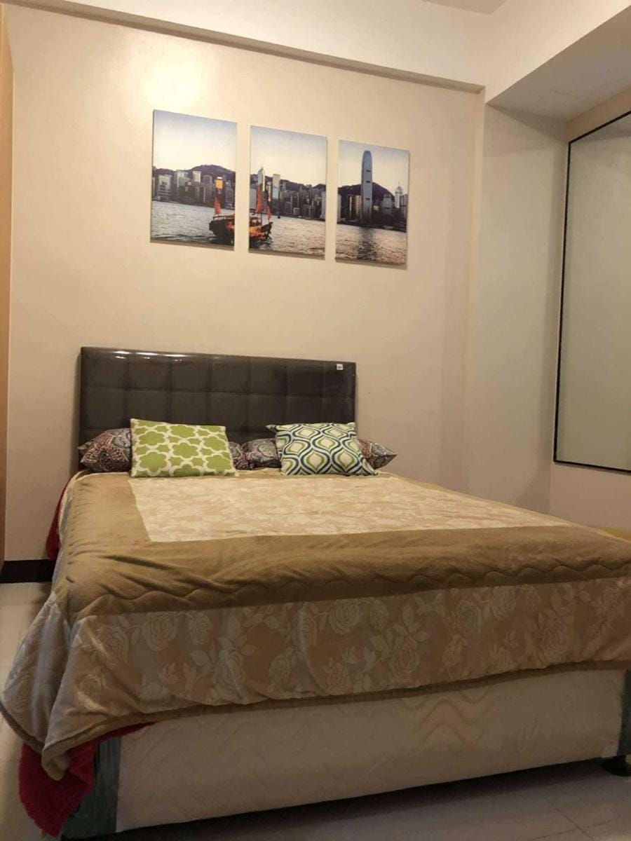Favila Condotel Unit at 101 Newport Boulevard Apartment in Pasay