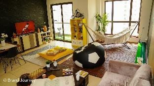B08 Luxury female Bed Space JBR | Metro, Pool, Gym Apartment in Dubai