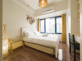 Cozy Woodland Retreat 1BR in Air Residences 2X52 Apartment in Makati