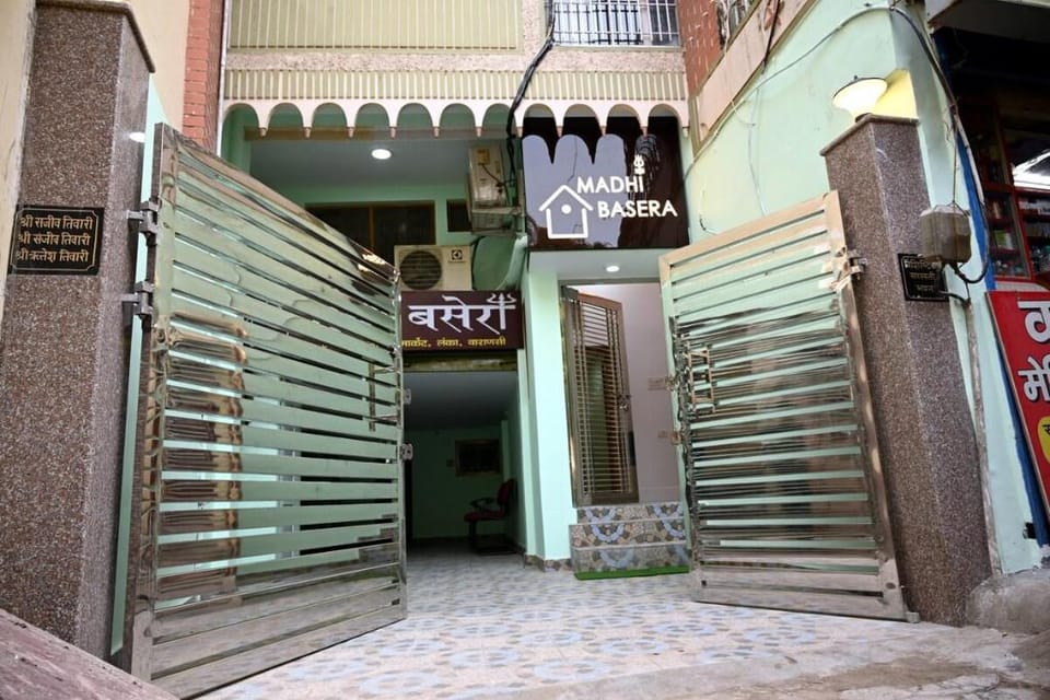 Luxury Home Stays In Varanasi By Madhi Basera Vacation rental in Varanasi
