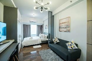 Serene Escape @Air Residences 2160 Makati Apartment in Pasay