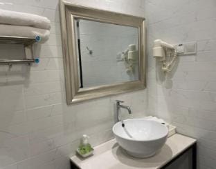Perkins 8 Homestay IPOH Canning Garden 7-8pax Vacation rental in Ipoh