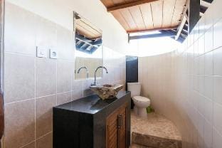 Amazing 3BR Villa with Big Pool in Berawa Canggu Villa in North Kuta