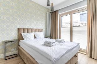 Golden Apartments Warsaw - Mennica Residence Apartment in Warsaw