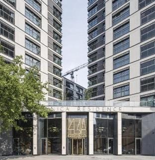 Golden Apartments Warsaw - Mennica Residence Apartment in Warsaw