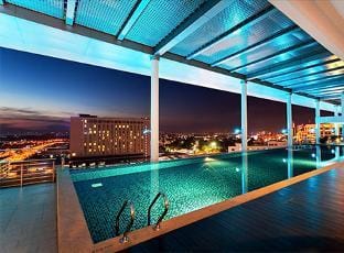 Cosy Twin Poolview @ The Straits Hotel  Elefen 417 Apartment in Malacca