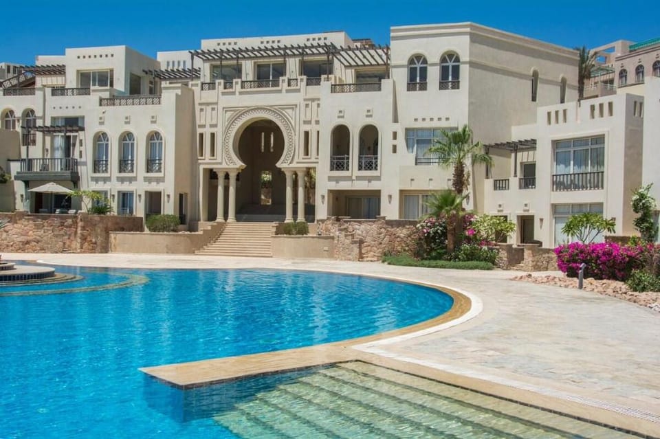 OSKENA Homes-Outstanding Red Sea View Azzurra Vacation rental in Hurghada