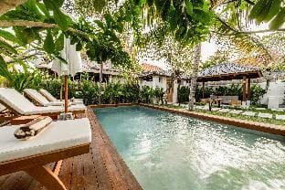 Hijau villa by EVDEkimi Villa in Ubud