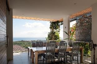 Villa Awan Uluwatu Villa in Bali