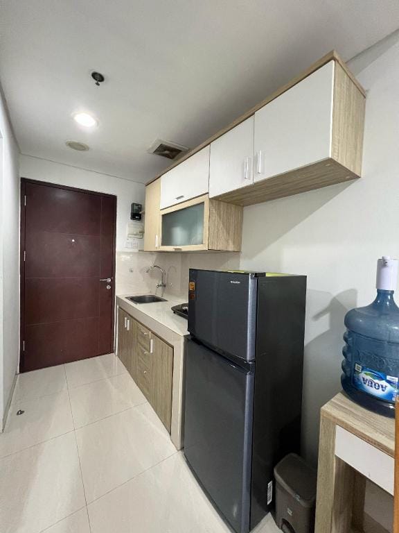 Sleek Studio, Clean Design Apartment in West Java