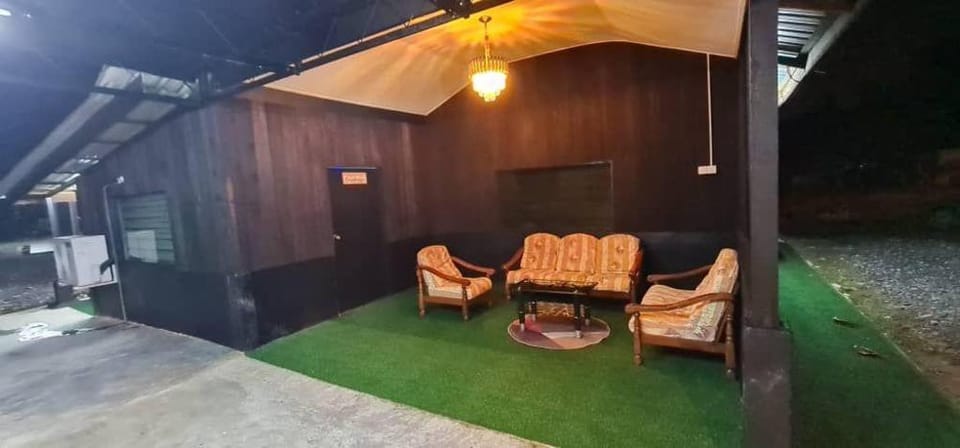 By The River Wood Cottage Vacation rental in Kedah