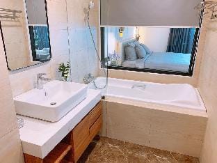 Queen Apartment - Flc Sea Tower Quy Nhơn Apartment in Vietnam