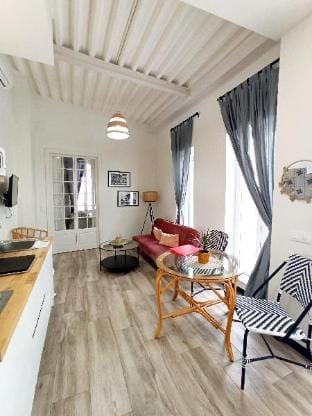 Apartamentos la Higuera by VGH Apartment in Jerez de la Frontera