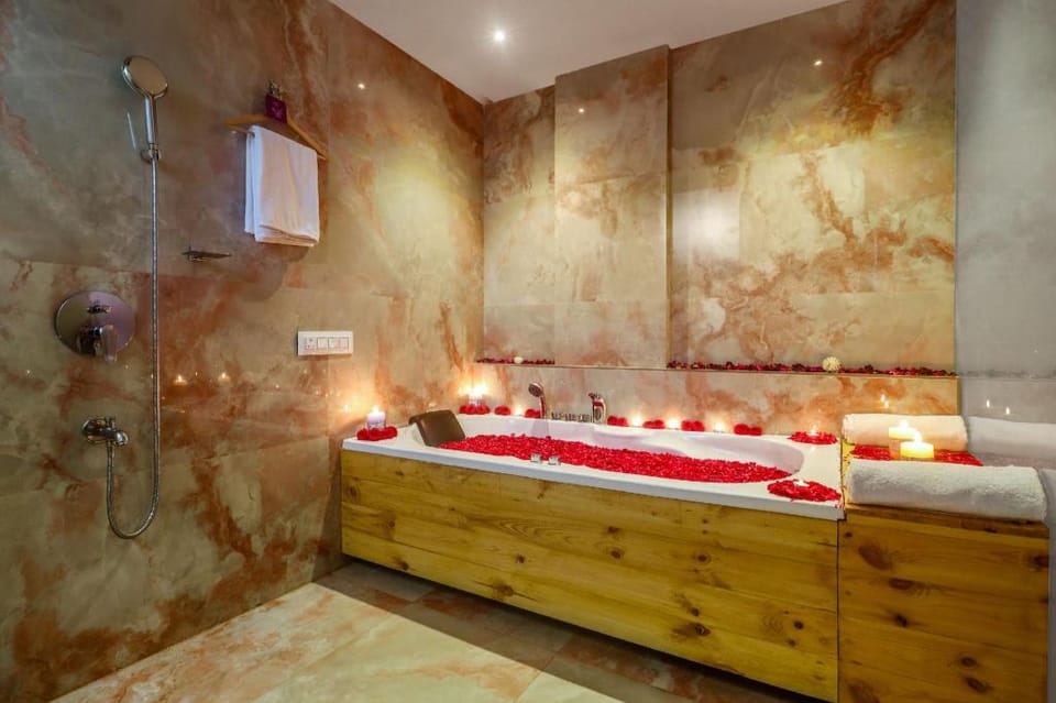 DSR Pink Suite's Apartment in Hyderabad