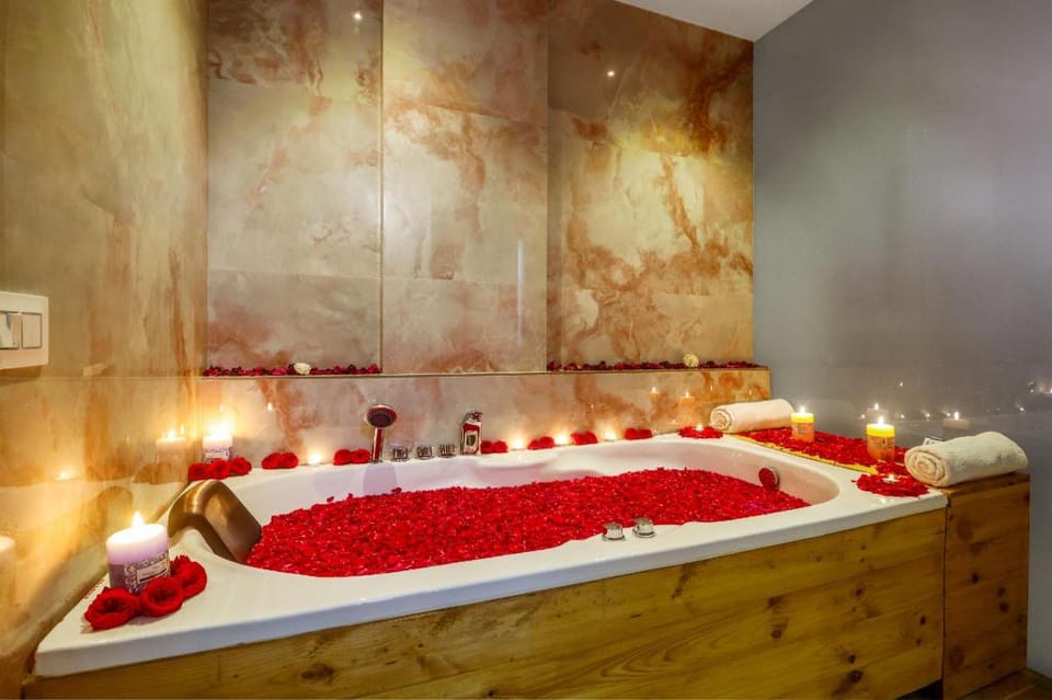 DSR Pink Suite's Apartment in Hyderabad