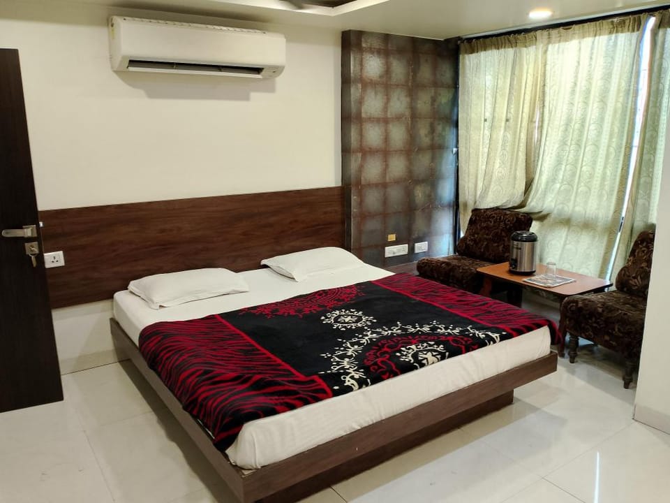 Hotel paradise Hotel in India