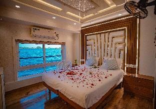 Charlotte Cruise House Boat Vacation rental in Alappuzha