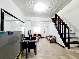 Calapan Transient Maple L82 Vacation rental in Calabarzon