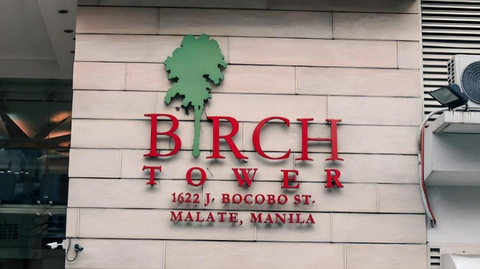 Staycation with Bay & City Lights view by Yaj Hotel in Manila City