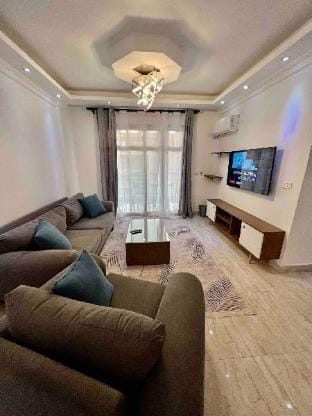 Central-Stylish/unique 2BR Apt+Patio in Madinty Vacation rental in Cairo Governorate