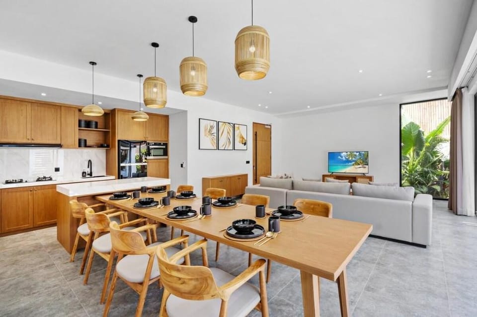 Red Sunset Villa by Betterplace Villa in North Kuta