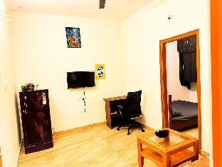 Cozy 2 bed room house with kitchen and wifi. Vacation rental in Bengaluru
