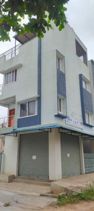 Beautiful corner villa with kitchen and wifi Apartment in Bengaluru