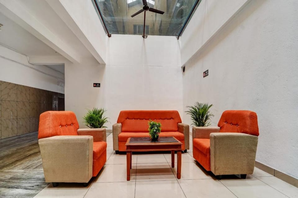 Collection O Skry Hotels Gandhipuram Hotel in Coimbatore