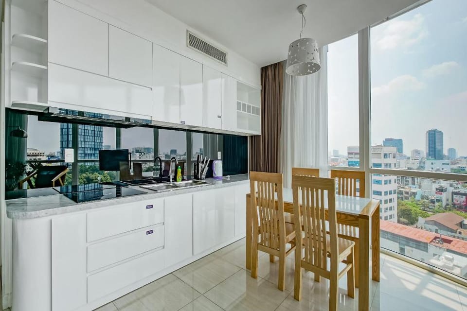 City View 2BR Pool/Gym BenThanh Tower District 1 Apartment in Ho Chi Minh City