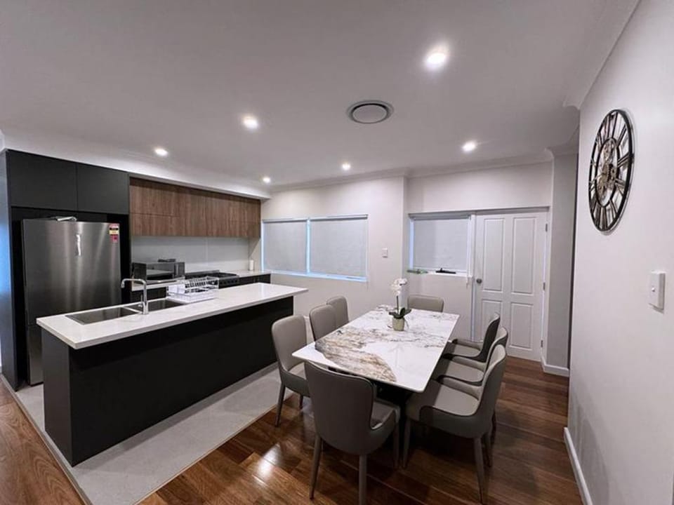 Sydney Holiday Accommodation Vacation rental in Kensington