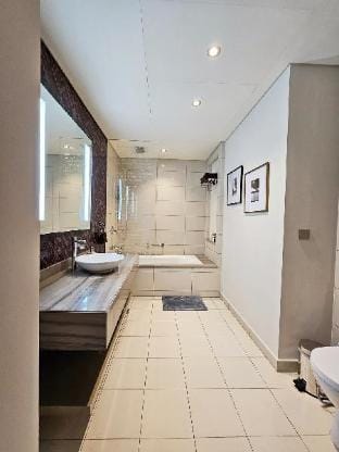 Luxury Paramount Apartment D543 Apartment in Dubai