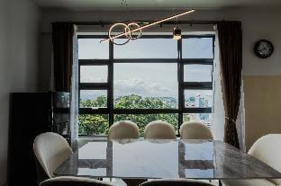 HayBay Seafront 2BR 2Bath 8pax @ Jesselton Quay Apartment in Kota Kinabalu