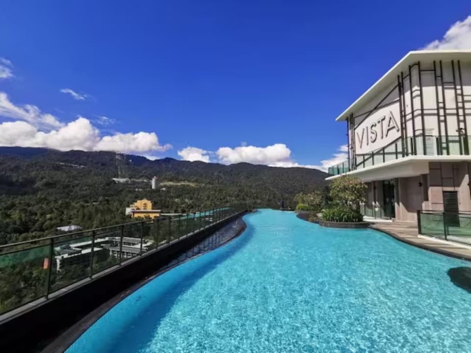 Luxury 2 rooms bathtub @Vista Genting C72 NO WIFI Vacation rental in Selangor, Malaysia