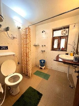 Maalik Ki Mauj (Peach Orchard Stay) Vacation rental in Uttarakhand