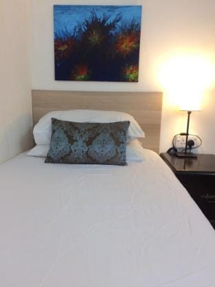 Low budget singlebed room in Aman Puri, Kepong  Vacation rental in Federal Territory of Kuala Lumpur