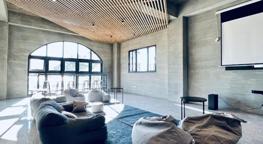 Sasa Youth Hostel Bed and Breakfast in Taiwan, Province of China