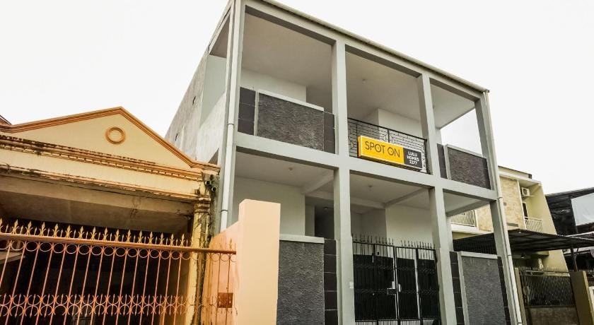 Hotel O Wisma La Oda Syariah Hotel in Indonesia