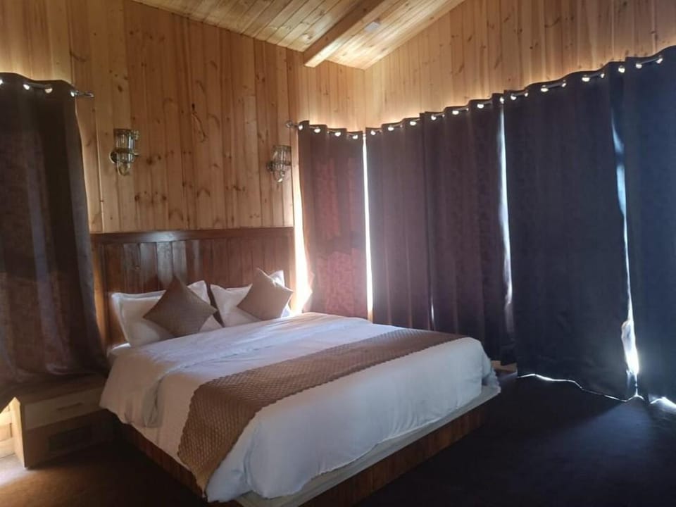 Aranyam Hills Hotel in Uttarakhand