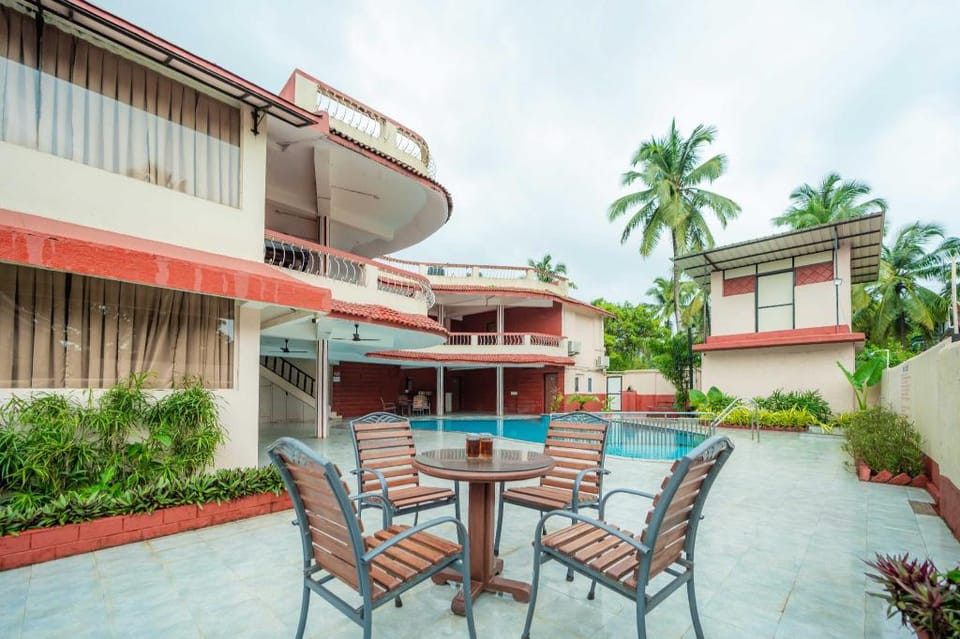 Treebo Sunshine Beach Resort Hotel in Baga