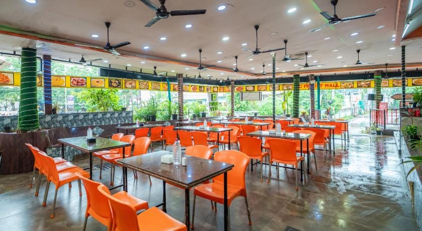 Treebo Sunshine Beach Resort Hotel in Baga