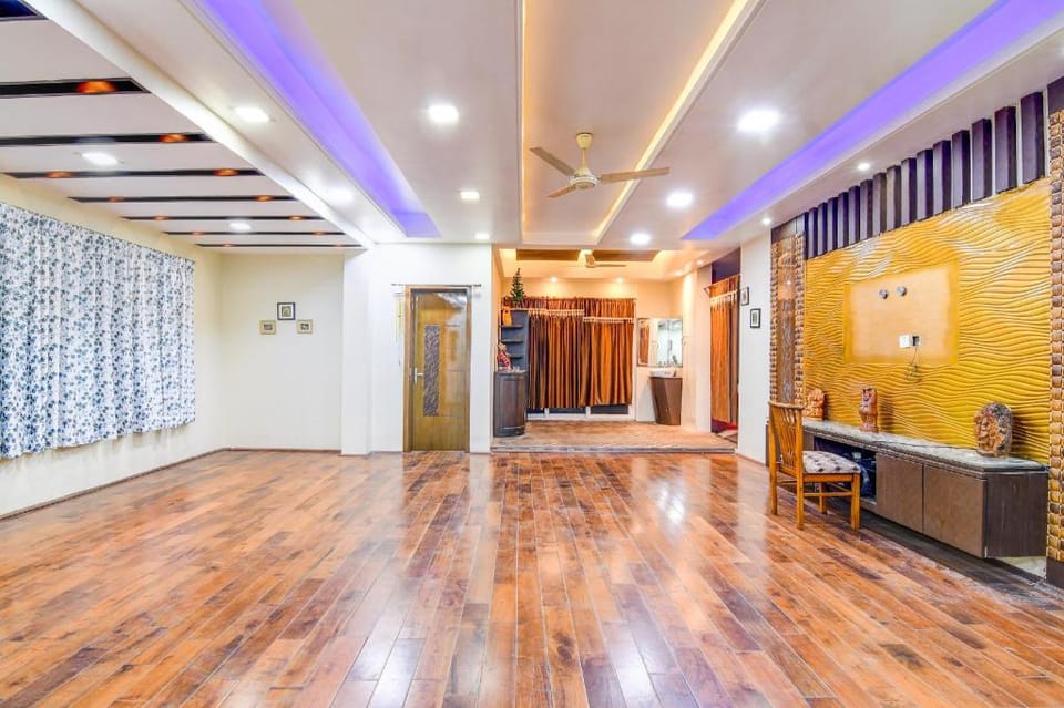 Hotel O The Luxury Palace Hotel in Bhubaneswar
