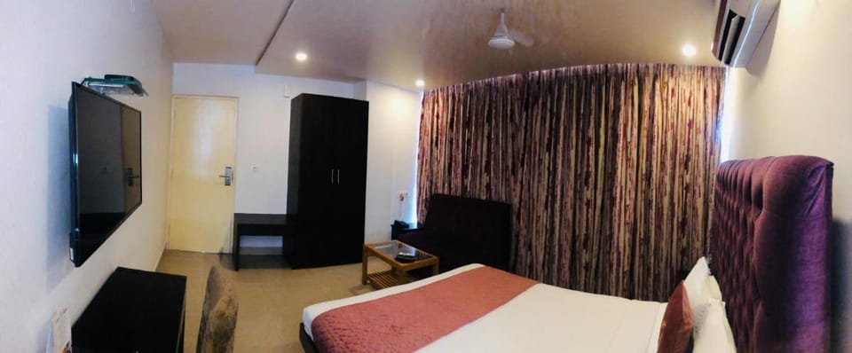 Astra Hotels & Suites - HSR Layout Sector 1, Near Ecospace Bellandur Hotel in Bengaluru