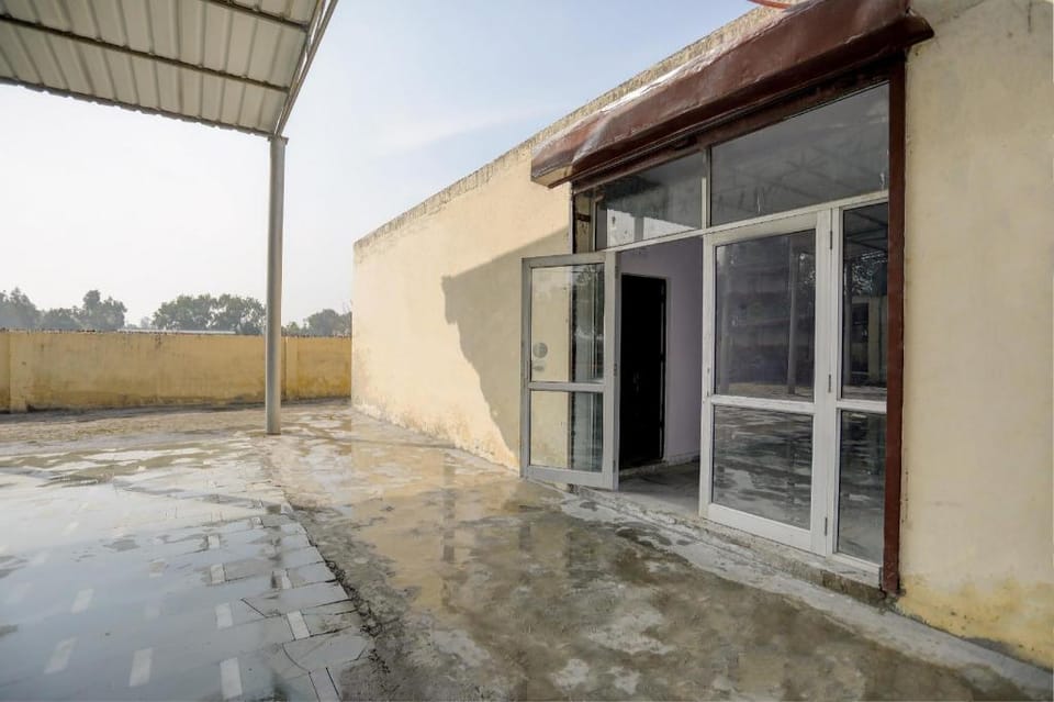 Hotel O LJP Farm House Hotel in Uttar Pradesh